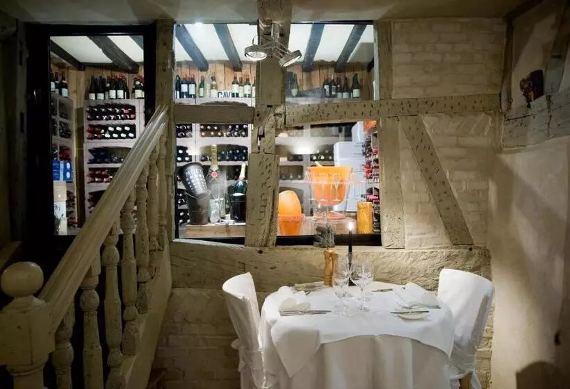 בית מלון כפרי Le Clos Des Récollets