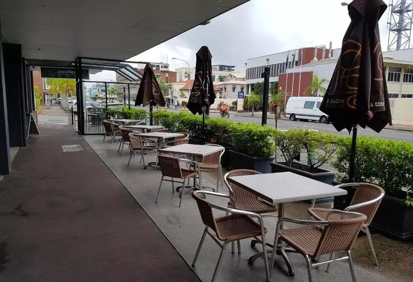 Отель Leichhardt