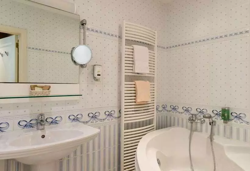 Отель Moulin De Daverdisse