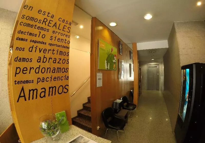 Somriu Hotel City M28