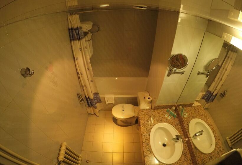 Somriu Hotel City M28