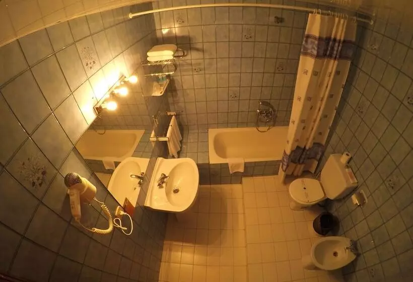 Somriu Hotel City M28