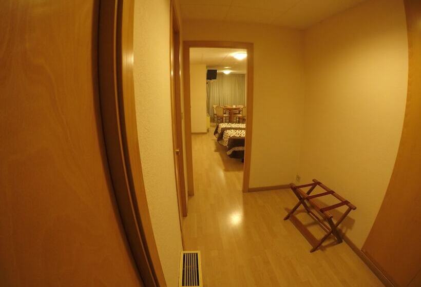 Somriu Hotel City M28