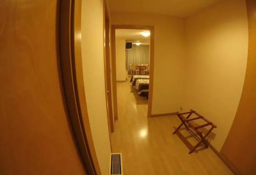 Somriu Hotel City M28