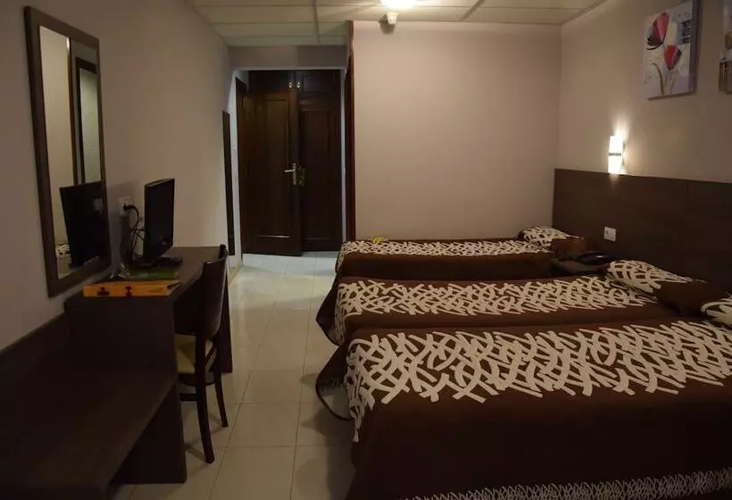 Somriu Hotel City M28