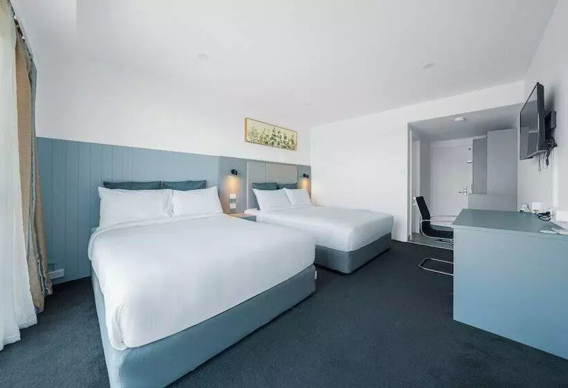 Отель The Select Inn Ryde