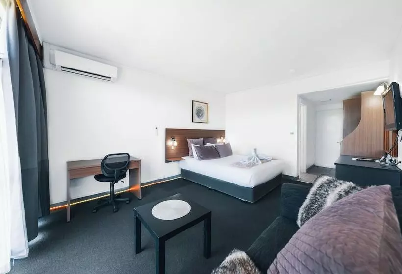 Отель The Select Inn Ryde