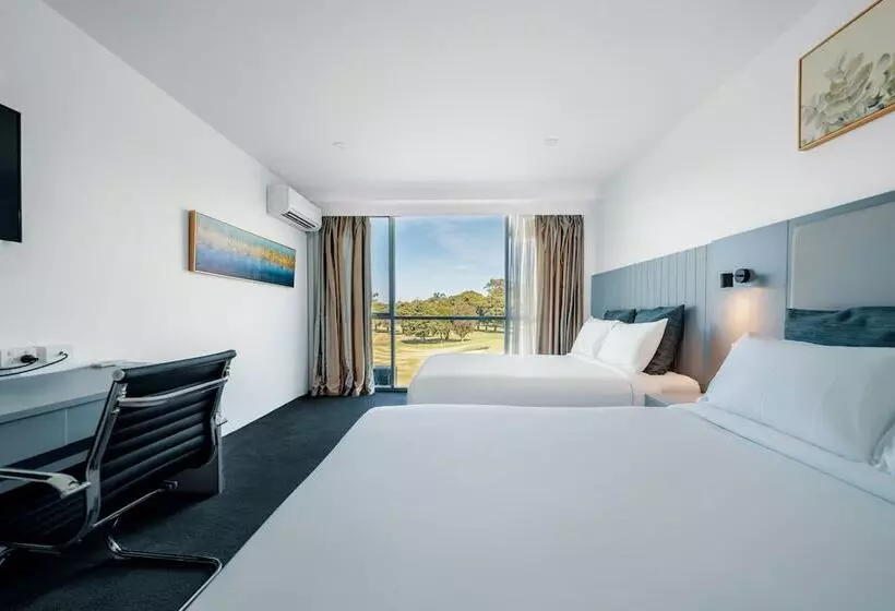 Отель The Select Inn Ryde