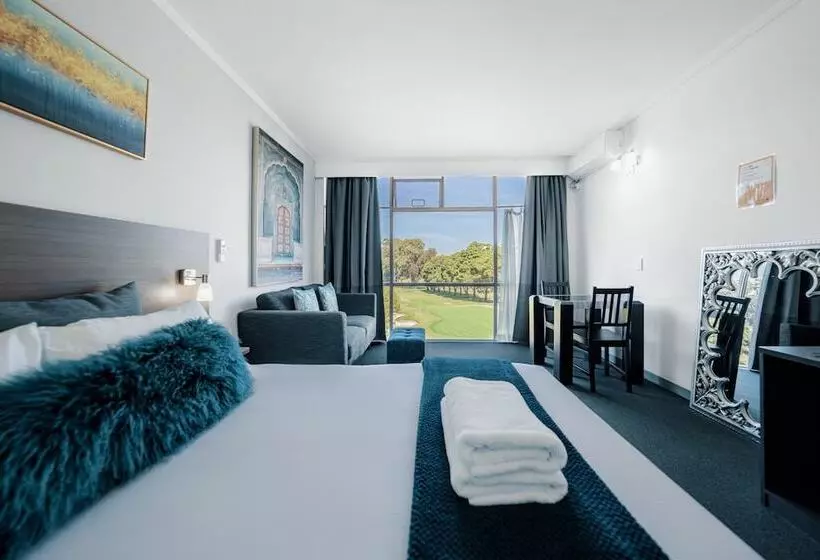 Отель The Select Inn Ryde