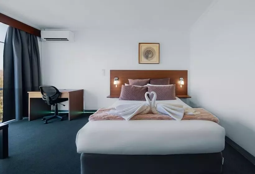 Отель The Select Inn Ryde