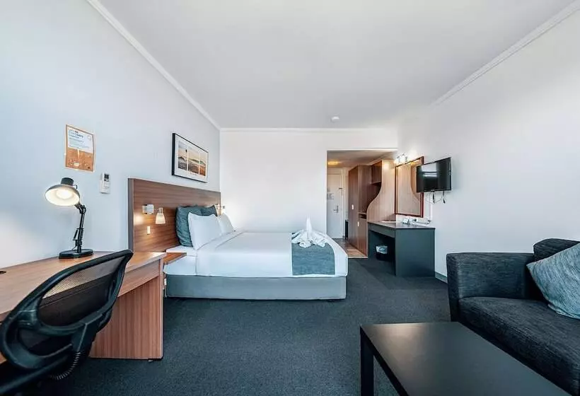 Отель The Select Inn Ryde