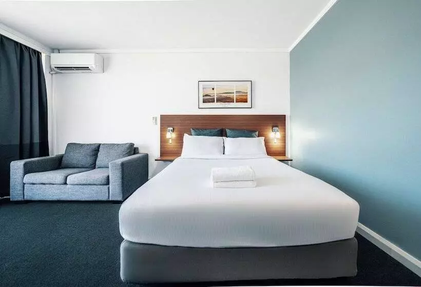 Отель The Select Inn Ryde