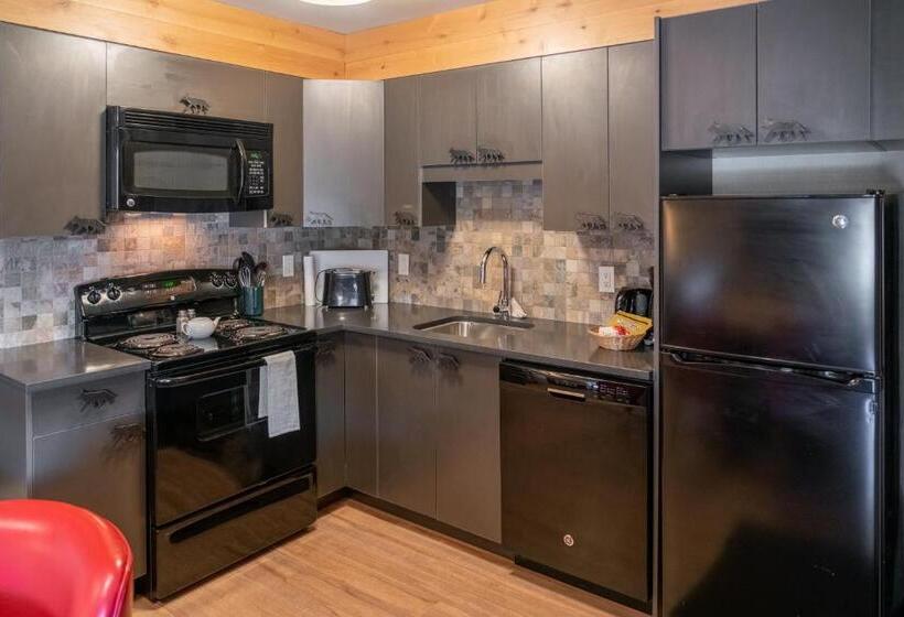 Banff Rocky Mountain Resort