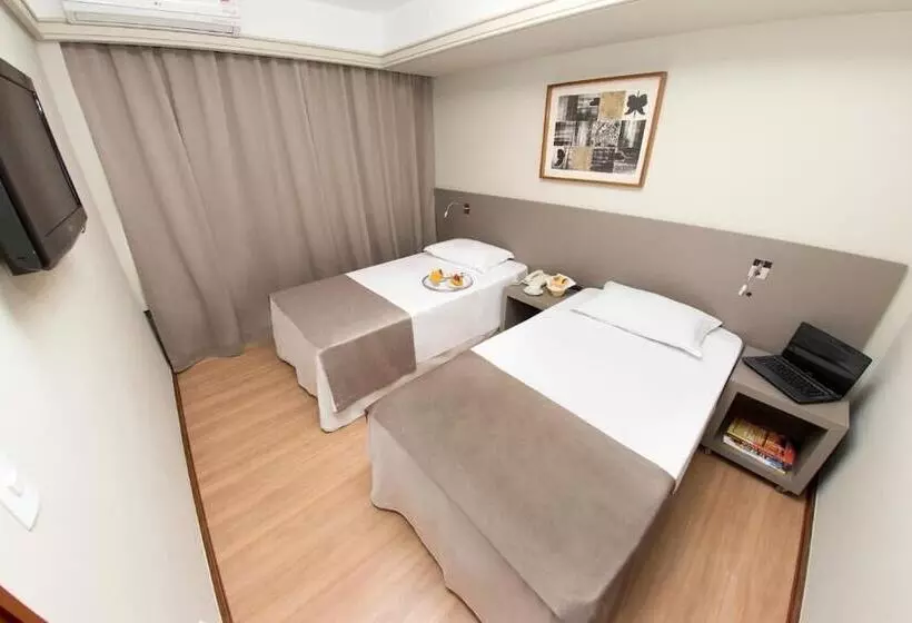 בית מלון כפרי Alta Reggia Plaza