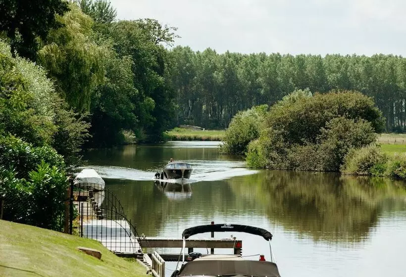 فندق Auberge Du Pêcheur