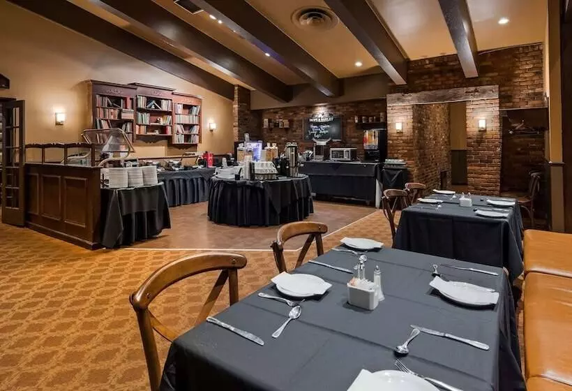 בית מלון כפרי Best Western Parkway Inn & Conference Centre