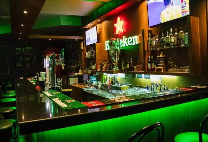 هتل Delmon International