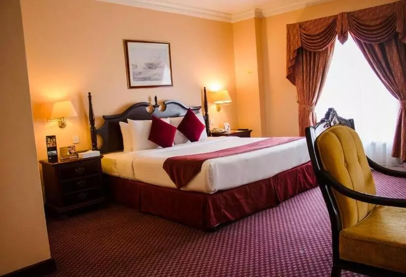 هتل Delmon International