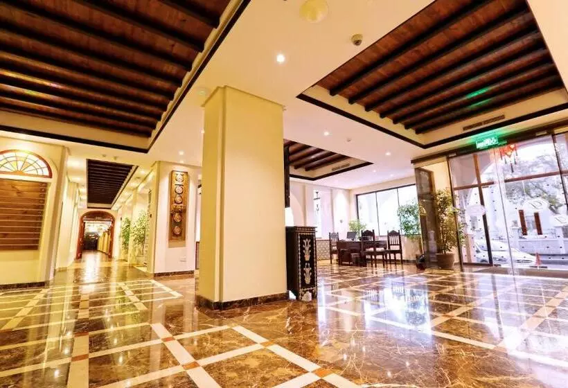 هتل Delmon International