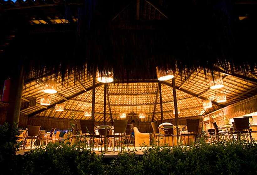 هتل Do Bosque Eco Resort