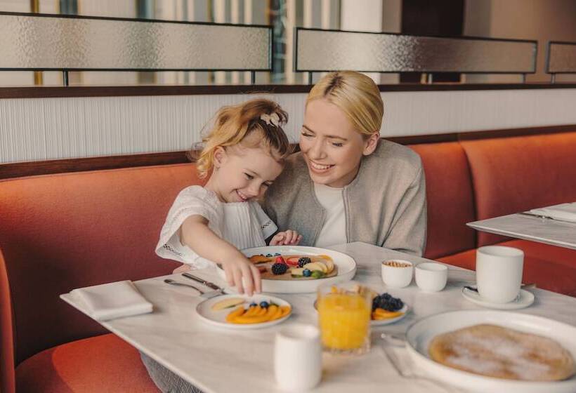 هتل Fairmont Golden Prague