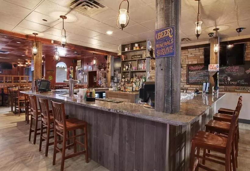 בית מלון כפרי Guest House Inn & Suites