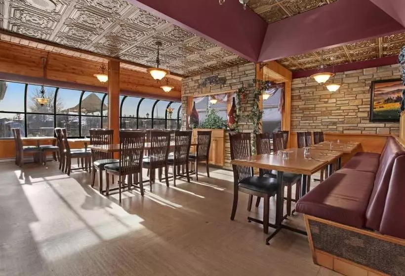 בית מלון כפרי Guest House Inn & Suites