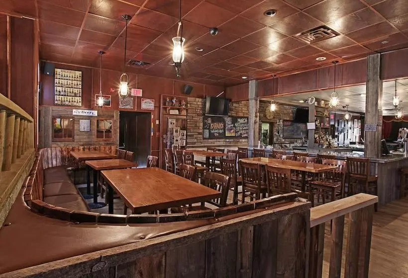 בית מלון כפרי Guest House Inn & Suites