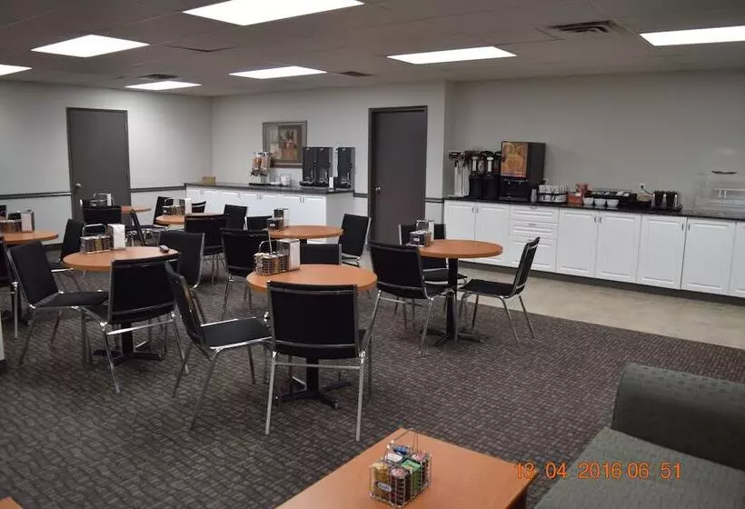 בית מלון כפרי Guest House Inn & Suites