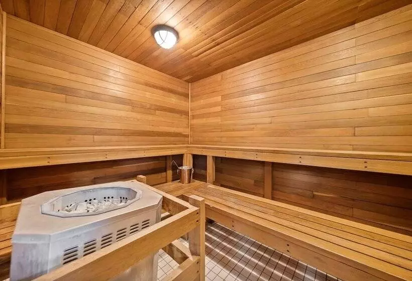 בית מלון כפרי Guest House Inn & Suites