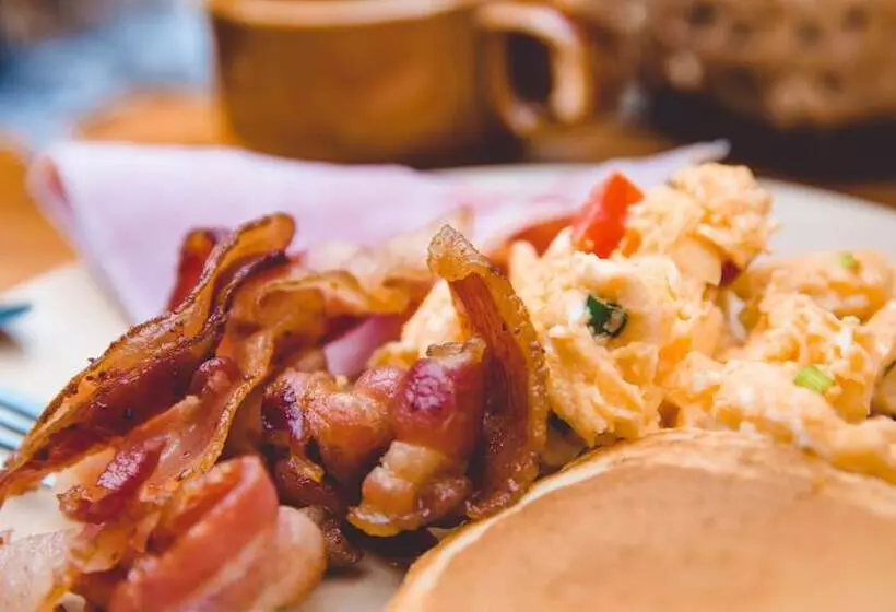 Holiday Inn Burlington Hotel & Conference Centre, An Ihg