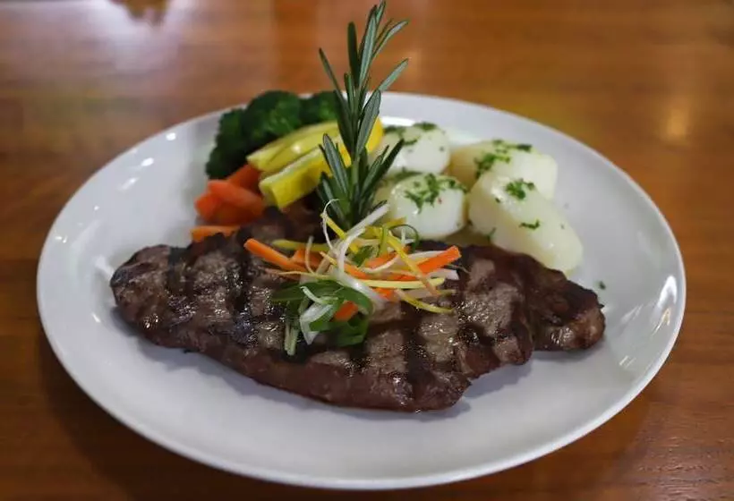 Holiday Inn Burlington Hotel & Conference Centre, An Ihg