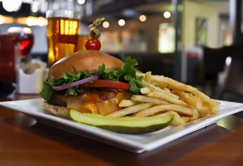 Holiday Inn Burlington Hotel & Conference Centre, An Ihg