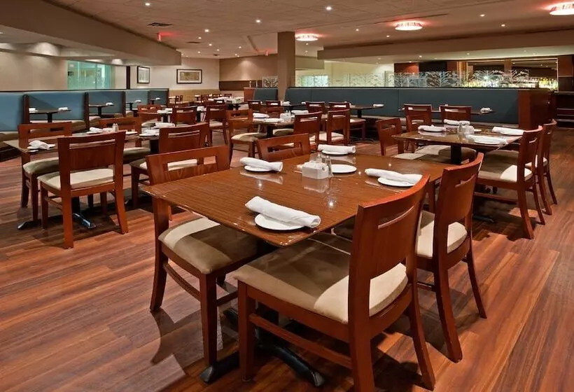 Holiday Inn Burlington Hotel & Conference Centre, An Ihg