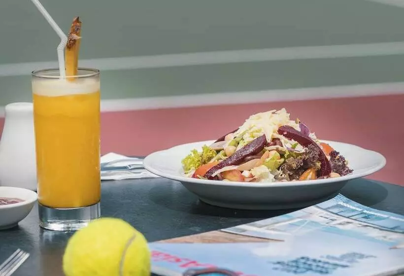 Inya Lake Hotel Yangon