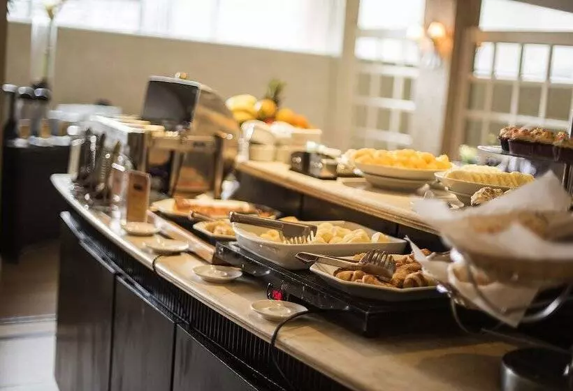 호텔 Mabu Curitiba Business