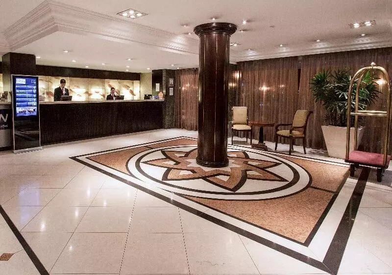 호텔 Mabu Curitiba Business