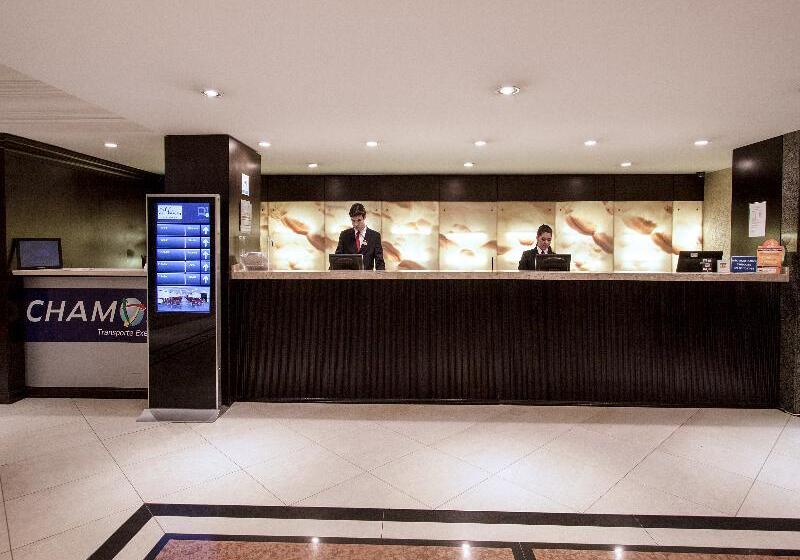 ホテル Mabu Curitiba Business