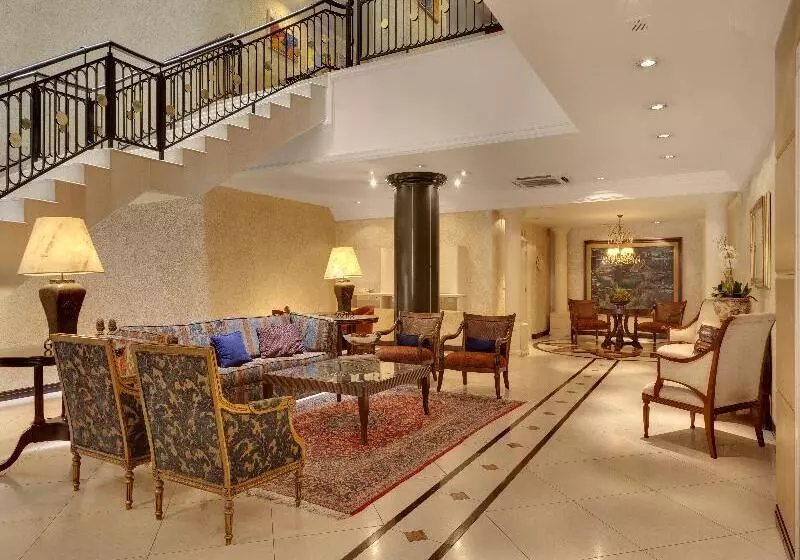 호텔 Mabu Curitiba Business