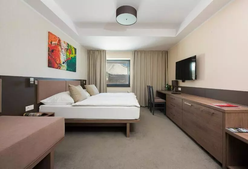 בית מלון כפרי Panorama Resort