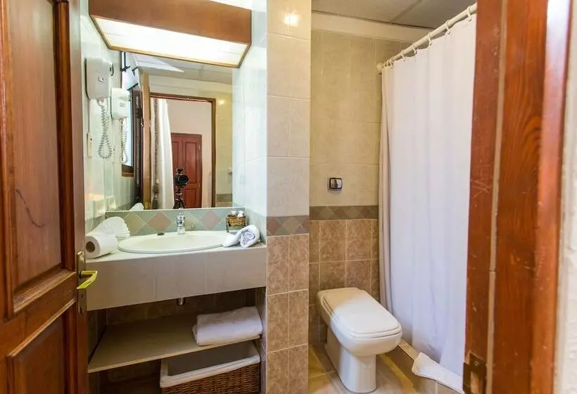 هتل Rosario La Paz