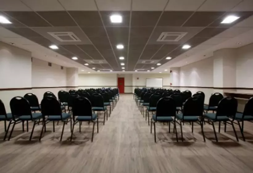 酒店 St Paul Plaza