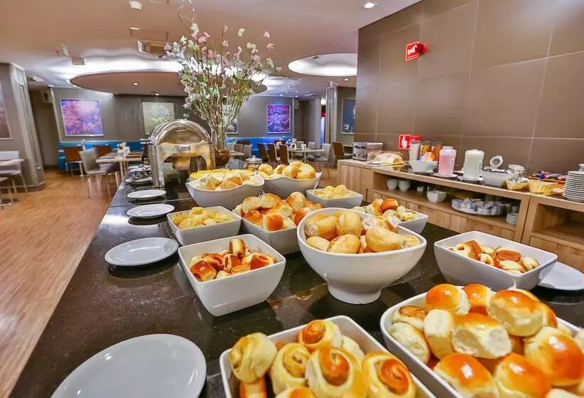 酒店 St Paul Plaza