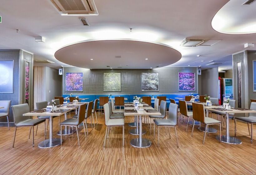 هتل St Paul Plaza