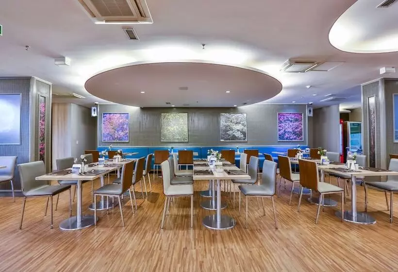 酒店 St Paul Plaza