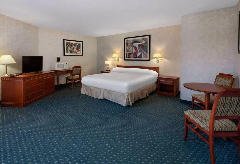 Hotel Travelodge By Wyndham Amherst