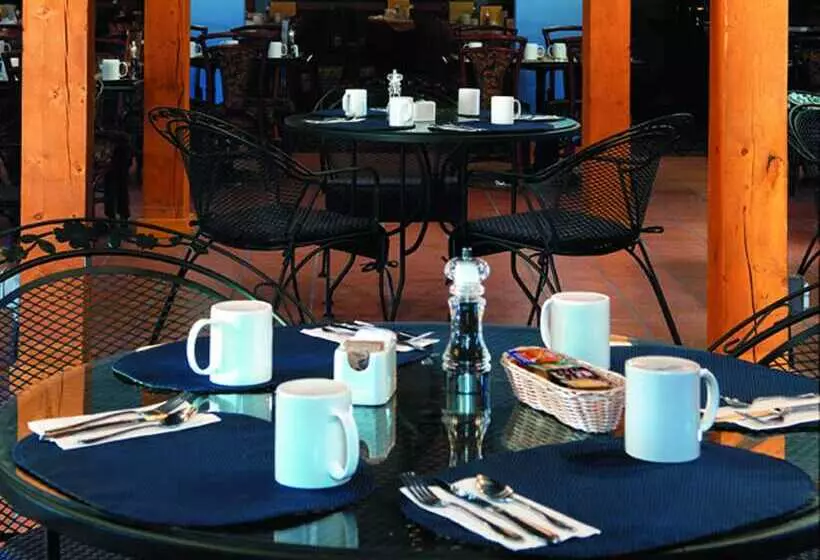 Hotel Holland America Dawson City Inn