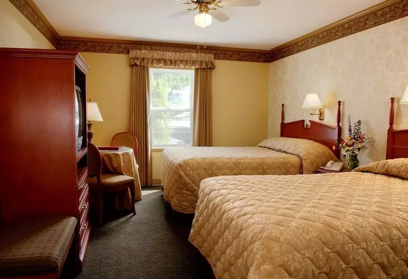 Hotel Holland America Dawson City Inn