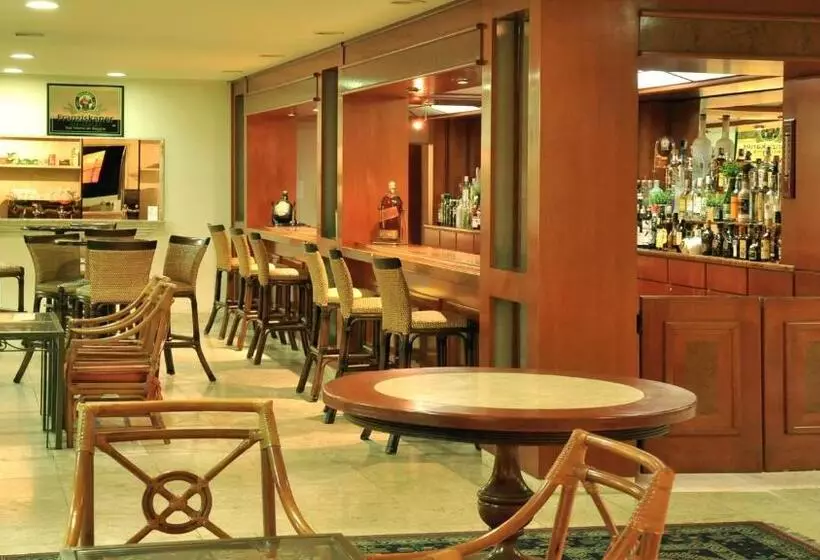 Radio Hotel Resort & Convention