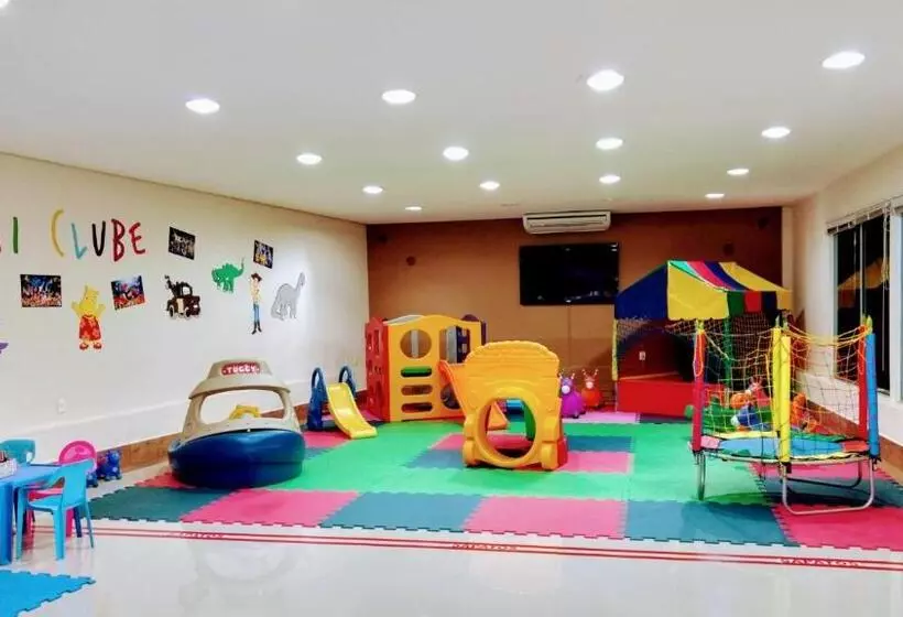 Radio Hotel Resort & Convention